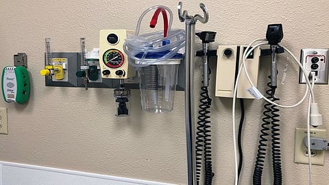 oxygen cylinder