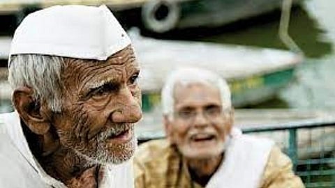 It is being demanded to cancel the condition of income certificate of tehsildar.jpg