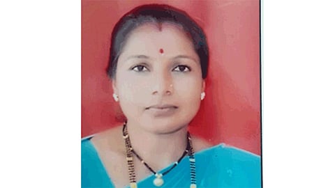 Jabhulni Women Police Patil Girls Riched At Home Sangli Marathi News