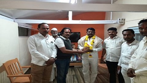 Kola State Bank Bank Manager Raju Narayani said that farmers need to switch to organic farming. 2.jpg