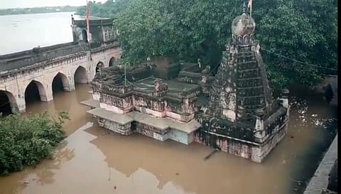 Machnur Temple