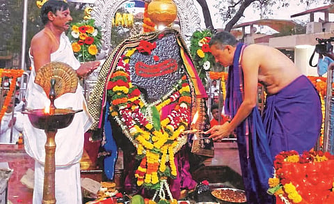 Milind Narvekar took darshan of God Shani