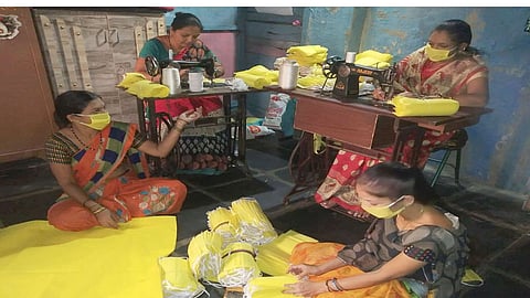 महिला बचत गटांचे मास्क तयार परंतु...