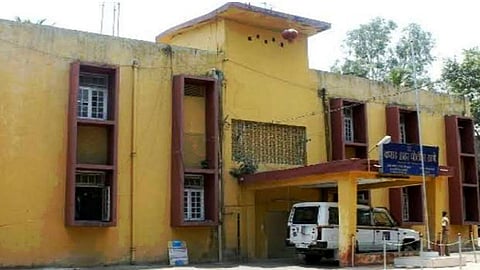 Karad Police Station
