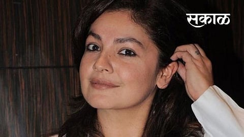 Bollywood actress pooja bhatt says when i became star gender problem began in front of me