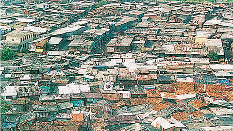 Slums are the biggest challenge in controlling corona in Pune.jpg