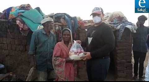 #VIDEO: कुटूंबांवर दुःखाचा डोंगर कोसळला असताना त्यांची अशीही समाजसेवा
