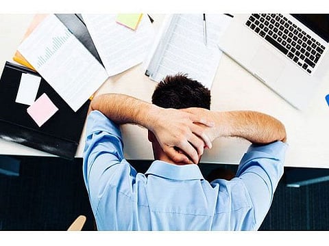 'माझी नोकरी तर जाणार नाही ना'? लॉकडाउनमध्ये तरुणांच्या मानसिक तणावात वाढ
