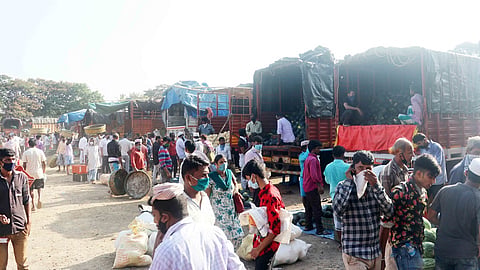 धक्कादायक : पीएमसी मार्केट कोरोनाच्या विळख्यात
