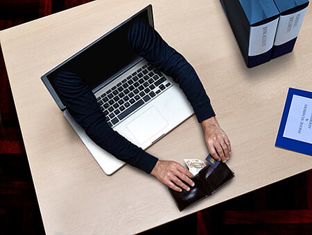 The business of cheating through social media in Nagar