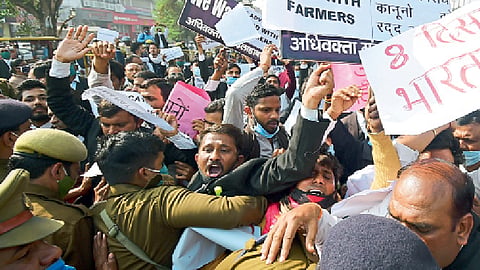 Bharat Bandh: देशभर शेतकरी संघटना रस्त्यांवर; बंदला संमिश्र प्रतिसाद