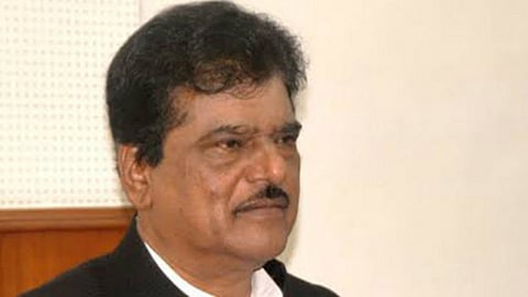 आषाढी वारीत पंढरपुरात दुचाकीवरील आरोग्यदूत