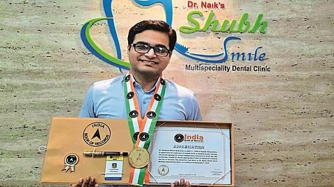 dr.naik_.jpg