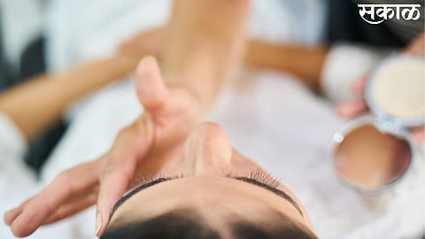 use of apple for face beauty and precaution tips for women in kolhapur