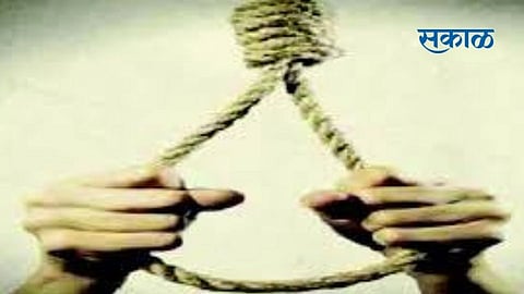 Suicide by hanging of a lawyer in Nagpur