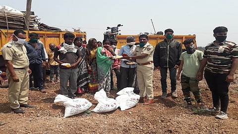 police offcier and EGO help all people in hupari kolhapur martahi news