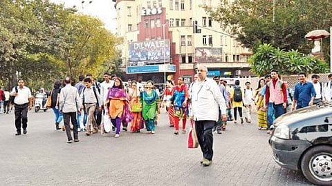 रस्ते अपघातांत पादचारीच अधिक
