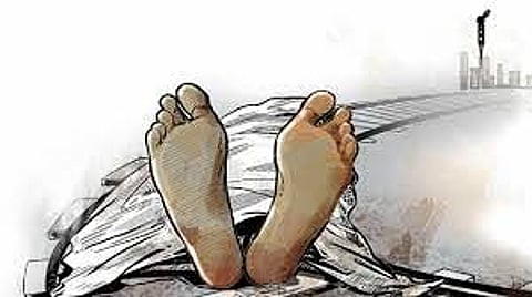 Suicide by jumping into the well