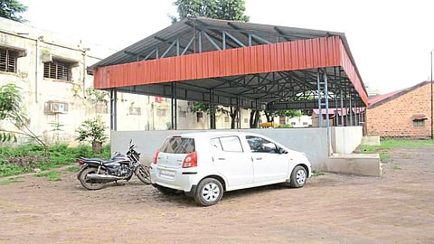 Alumni struggle to save Miraj High School