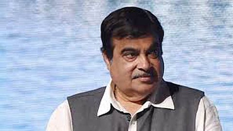 Loksabha 2019 : नितीन गडकरी यांना व्यासपीठावर भोवळ