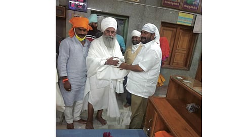 खासदार, आमदारांनी घेतली संत बाबा बलविंदरसिंघजी यांची भेट