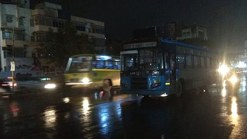 दिवसभरात 140 बसगाड्या बंद पडल्या