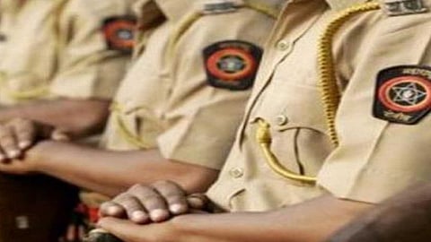 crime cases in kolhapur dispute between police and voters in kolhapur