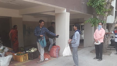 coronavirus: स्वस्त आणि ताजी भाजी थेट सावित्रीबाई फुले पुणे विद्यापीठात