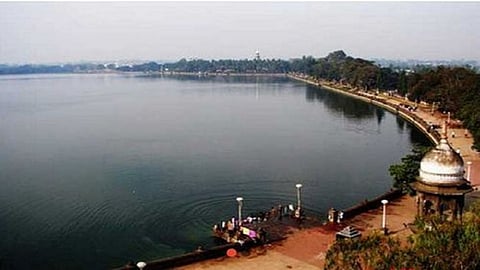 crowd to walk the Rankala subsided