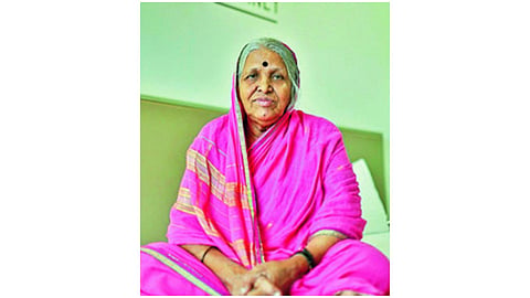 आपली संस्कृती नव्याने दिसू लागली आहे !