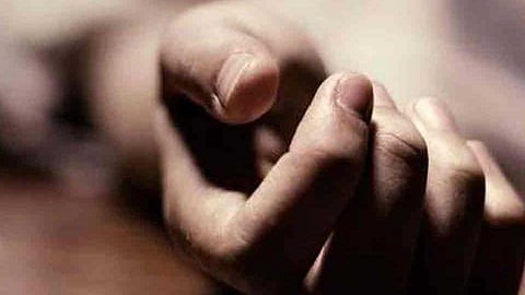 मुंबईतील गोरेगावात विद्यार्थ्याची आत्महत्या