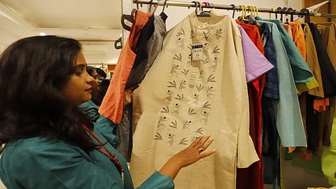 Handicap people did paintings on khadi