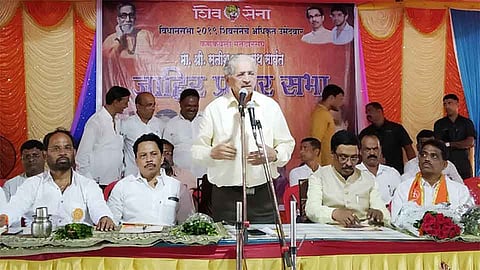 सभेत बोलताना डाॅ सुभाष देसाई
