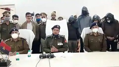 अयोध्यातील रामलला ट्रस्टच्या खात्यातून रक्कम चोरी प्रकरणाचे महाराष्ट्र कनेक्शन आले समोर, चौघांना अटक