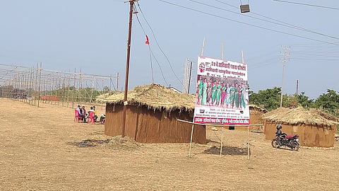 पालघर ः आदिवासी एकता सांस्कृतिक महासंमेलनासाठी करण्यात आलेली तयारी.