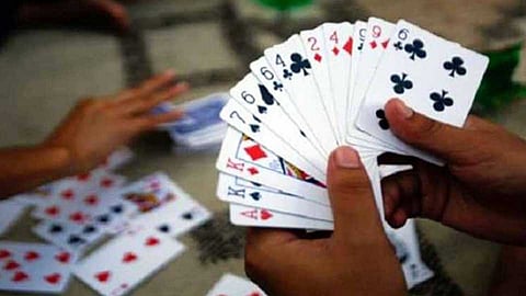 2gambling_base.jpg