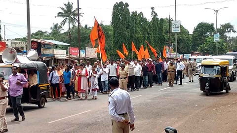 Maratha Kranti Morcha :रत्नागिरीत एसटी, रिक्षा,शाळा बंद