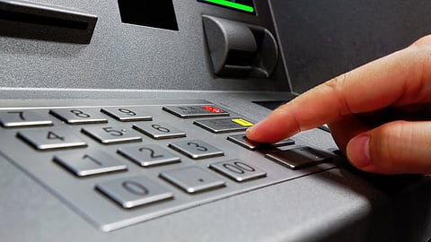 ATM मधून पैसे काढताय? पण आता...