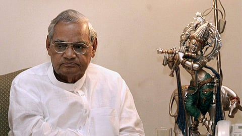 अटलबिहारी वाजपेयी रुग्णालयात; मोदी, राहुल गांधींनी घेतली भेट!