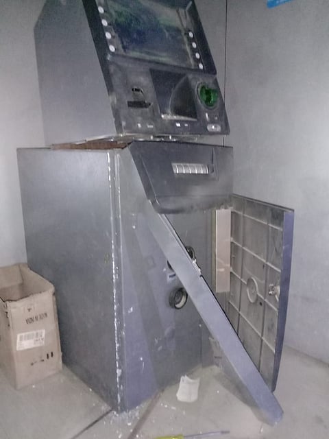 The robbery happened when the police arrived in time