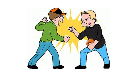 Quarrel In Market Yard Pune due to Two Wheeler Parking