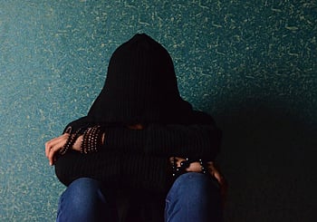 डिप्रेशन झालंय नॉर्मल; ज्येष्ठ नागरिक विळख्यात