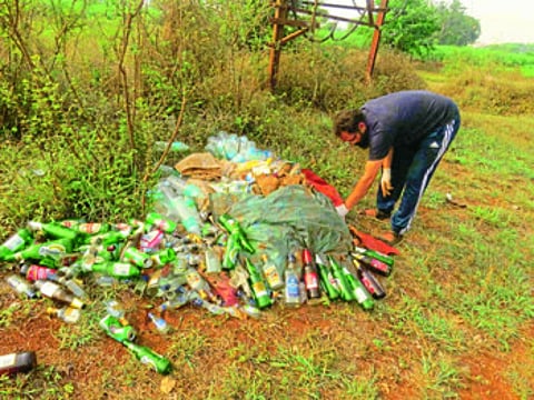 पंचगंगाप्रेमींनी केला, घाट परिसर स्वच्छ