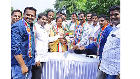 MNS Supports NCP Candidate Ashwini Kadam in Parvati VidhanSabha Election