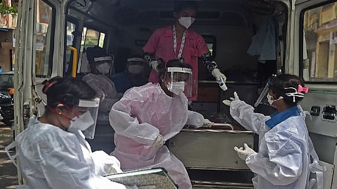 पुन्हा सक्रिय झाला कोरोना, मुंबईतही सक्रिय रुग्णांच्या संख्येत वाढ