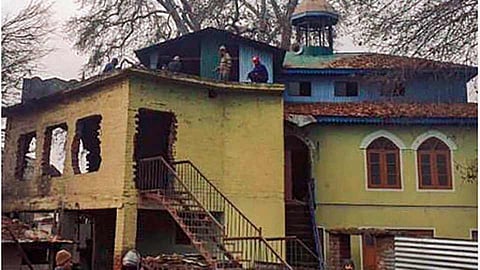 Muslims agree to demolition a mosque for long-awaited bridge on Jhelum