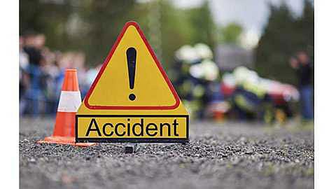 Older pedestrian killed in accident rickshaw tempo in dighi pimpri