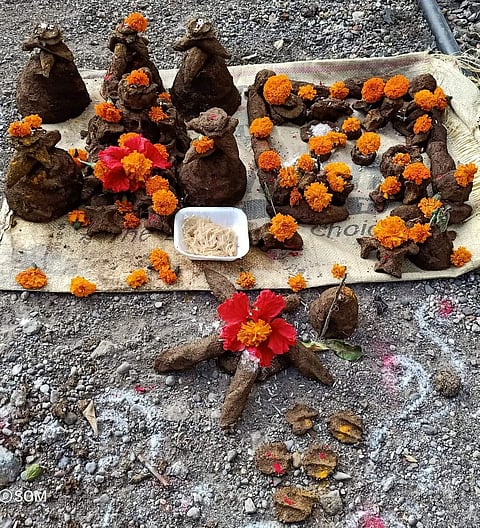 On the day of Bhau Bij, there is a tradition in Maharashtra to make five Pandavas and Gaiwadas from dung in the yard of the house..jpg