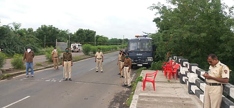 Police cordon off Ahmednagar to Aurangabad highway due to agitators