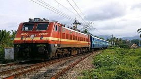 15 days home isolation compulsory for those coming to Maharashtra by train from Other state